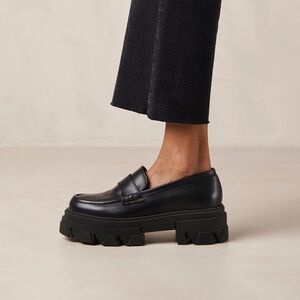 alohas trailblazer matte black loafers